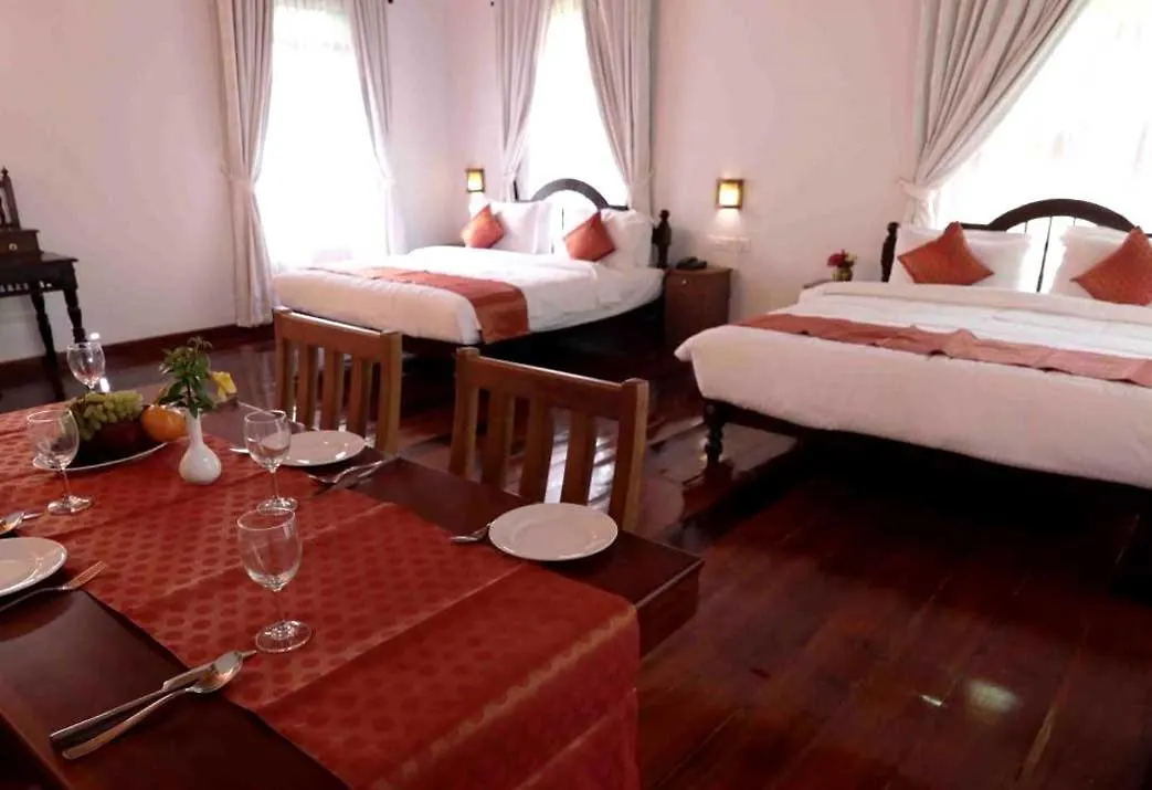 Hotel Kumarakom Heritage Resort Kottayam