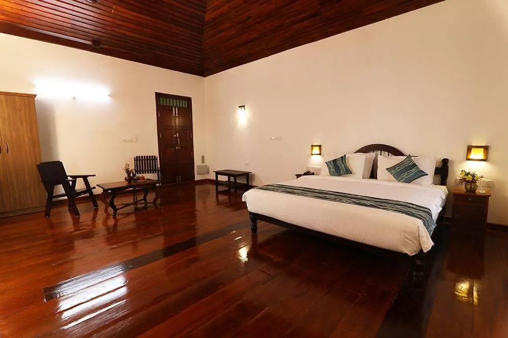 Kumarakom Heritage Resort Kottayam Hotel