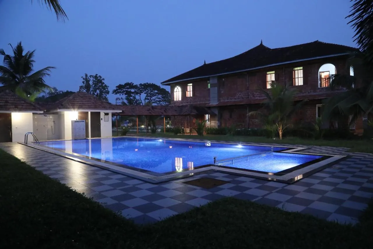 Kumarakom Heritage Resort Kottayam Hotel